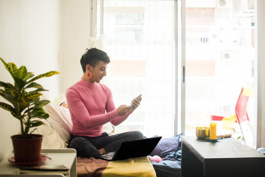 Latinx non binary person lifestyle