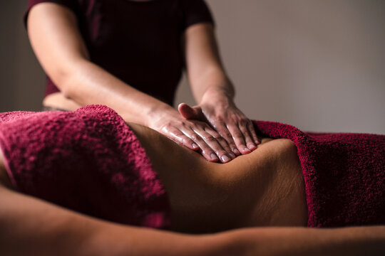 Ayurvedic abdomen and belly massage