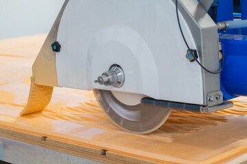 Automatic cnc 5 axis bridge circular saw - router profiling system cutting artificial stone at...
