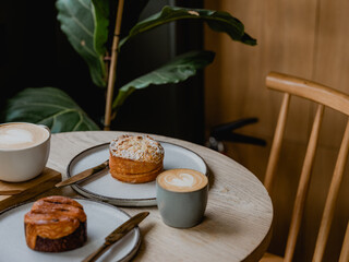 Pan au chocolat and almond croissant 