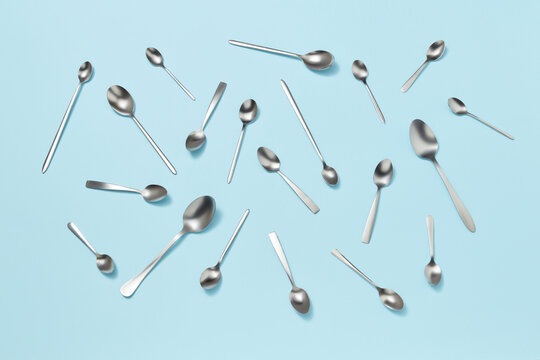 Elegant spoons in various sizes.