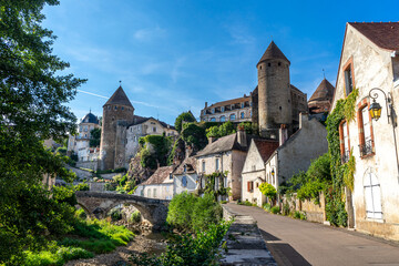 Fototapeta na wymiar Semur-en-Auxois, Bourgogne