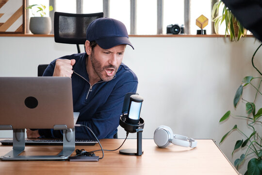 Radio host streaming in live with microphone