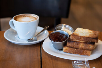Café con tostadas