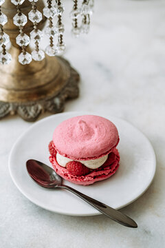 Big raspberry macaron