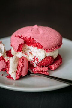 Big raspberry macaron