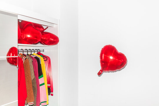 A concept shot with a flash and a heart-shaped balloon
