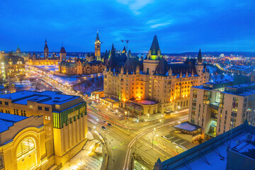 Obraz premium Downtown Ottawa city skyline, cityscape of Canada