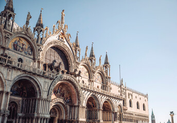 Fototapeta na wymiar San Marco facade, Venice