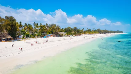 Papier peint adhésif Plage de Nungwi, Tanzanie The aerial view of the Zanzibar Island coast is a sight to behold, with its pristine beaches and turquoise waters.