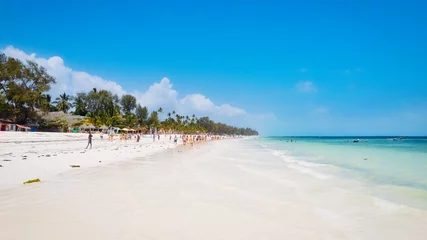Crédence de cuisine en verre imprimé Plage de Nungwi, Tanzanie The white sandy beaches of Zanzibar are the ideal spot for spending lazy Zanzibar beach summers.