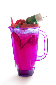 licuachela bebida alcoholica con brillos, gomitas, dulces 
