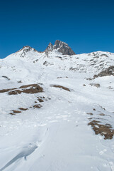 Fototapeta na wymiar Snow-Covered Peaks, A Serene Alpine Landscape