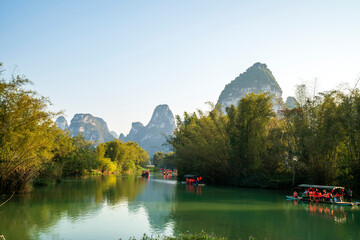 Naklejka premium The natural scenery of Yulong River in Yangshuo, Guangxi, China