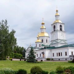 Fototapeta na wymiar Kazan Cathedral in Diveevo, Nizhny Novgorod region, Russia.