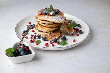 pancake with berries