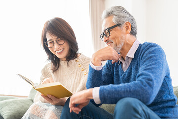 ミドル 夫婦　読書