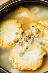 Omukguk, Fishcake Soup : Made by boiling fishcake and radish seasoned with soy sauce in broth, this dish is characterized by a sweet taste that has made it one of the most popular snacks in Korea, alo