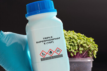  A fertilizer that provides high levels of phosphorous for plant growth.