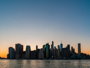 Obraz na płótnie Canvas New York city and Hudson river in the evening