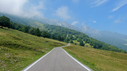 Naklejka premium Monte Baldo am Gardasee in Italien