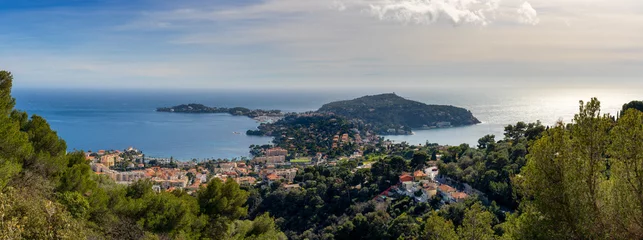 Papier Peint photo autocollant Villefranche-sur-Mer, Côte d’Azur panorama landscape view of the Cap Ferrat peninsula with its idyllic villages on the French Cote d'Azur