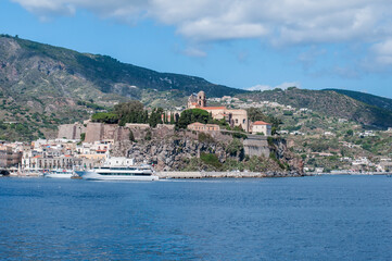 The town of Lipari with the Marina Corta / The town of Lipari with the Marina Corta, one of the Aeolian Islands, Italy. - 585377902