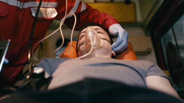 patient, hospital, ambulance, help, ems, team, emergency, medical, injured, man, paramedics, medicine, nurse, health care, doctor, woman, rescue, reanimation, urgent, professional, physician, professi