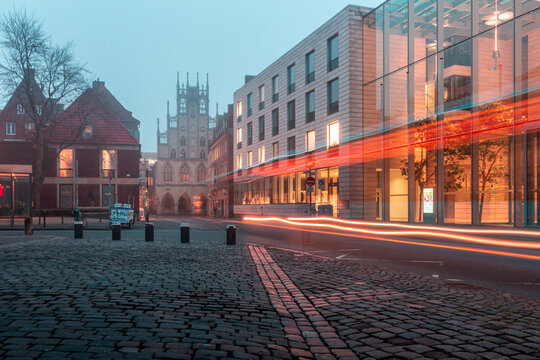Panorama mit dem historischen Rathaus von M&uuml;nster, M&uuml;nsterland, Westfalen, NRW, Westdeutschland, Deutschland, Mitteleuropa, Europa