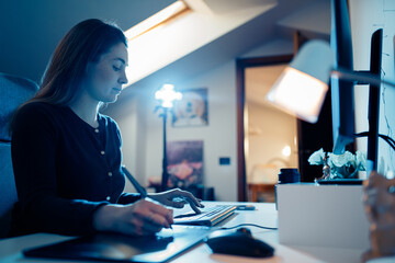 Office Women Working Retouch
