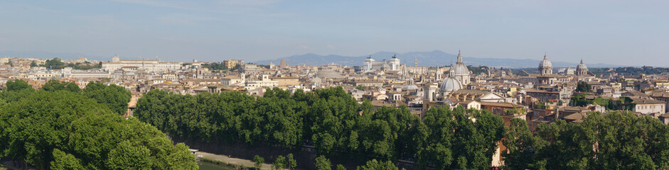 Fototapeta na wymiar panoramic cityscape of Rome, taken in 2009