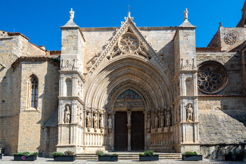 The Basilica Santa Maria La Major in Morella - obrazy, fototapety, plakaty
