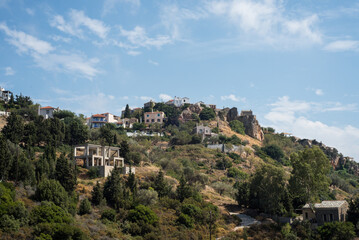 Fototapeta na wymiar Mittelmeer Küstenlinie und Besiedlung auf Insel Alonnisos Griechenland