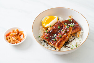 eel rice bowl or unagi rice bowl