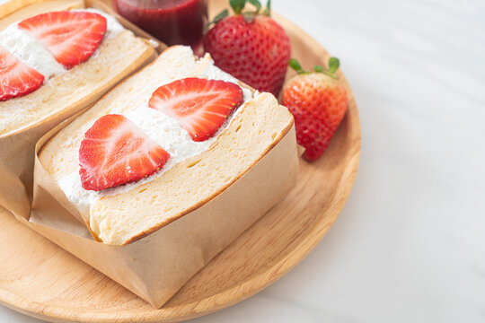 pancake sandwich strawberry fresh cream