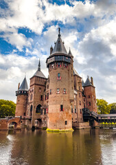 Fototapeta na wymiar Castle De Haar or Kasteel de haar in Utrecht, Netherlands