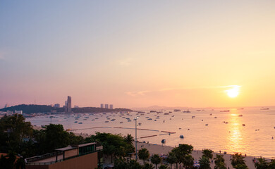 Fototapeta na wymiar The most beautiful Viewpoint Pattaya Beach in Pattaya city Chonburi,Thailand.