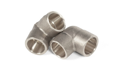 Steel fittings for plumbing pipes, connector for two different sizes, 90 degree angle