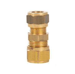 Brass fitting for plumbing pipes, connector for two different sizes