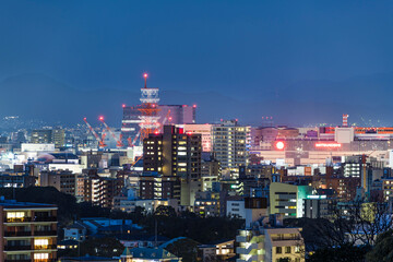 Fototapeta na wymiar 南公園西展望台から望む福岡市天神の夜景