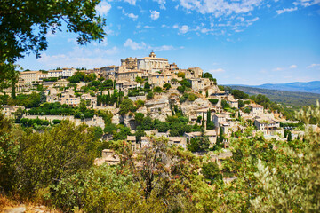 Fototapeta na wymiar View of famous village of Gordes in Provence, Southern France