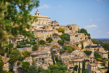 Fototapeta na wymiar View of famous village of Gordes in Provence, Southern France