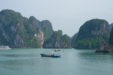 Naklejka na ściany i meble Islands in Halong Bay which is the world natural heritage located close to Hanoi, Vietnam
