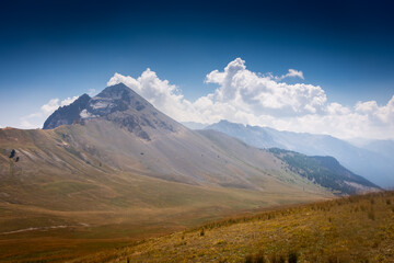 Fototapeta premium Beautiful landscape with the mountains of the vallée Étroite (french for 