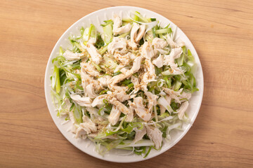 九条ねぎと蒸し鶏ササミのサラダ