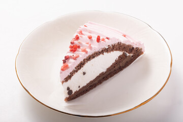 苺クリームとチョコのズコットケーキ
