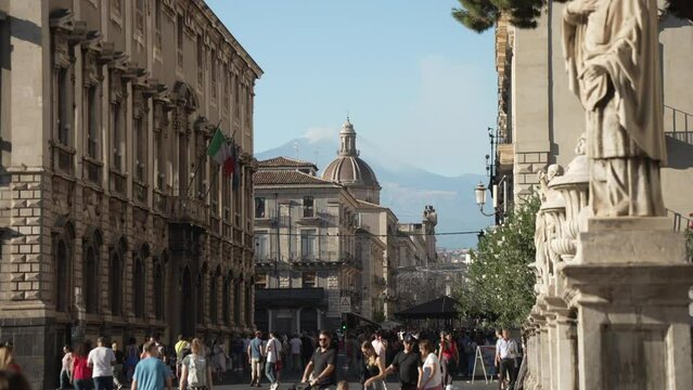 Statues on Piazza del Duomo and Mount Etna, Catania, Sicily, Italy, Mediterranean, Europe