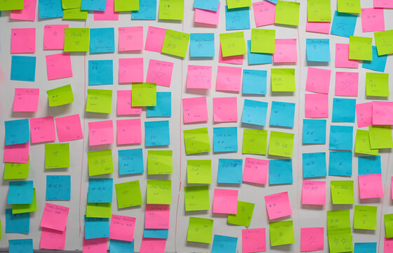 Whiteboard post-it colored notes