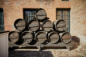Barricas, robles, madera, almacen, bodega, subsuelo