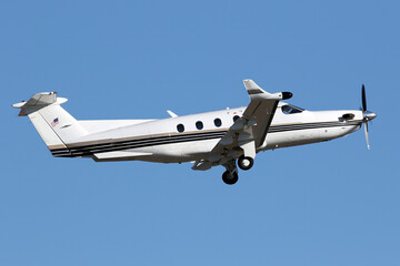 Pilatus Private Plane - Taking off from Atlanta Peachtree DeKalb Airport